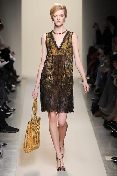 Look 23